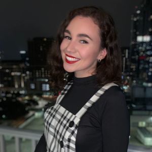 Meet your Posher, Elena